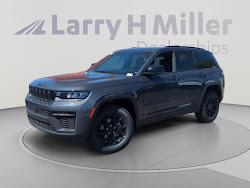 2026 Jeep Grand Cherokee Laredo Altitude